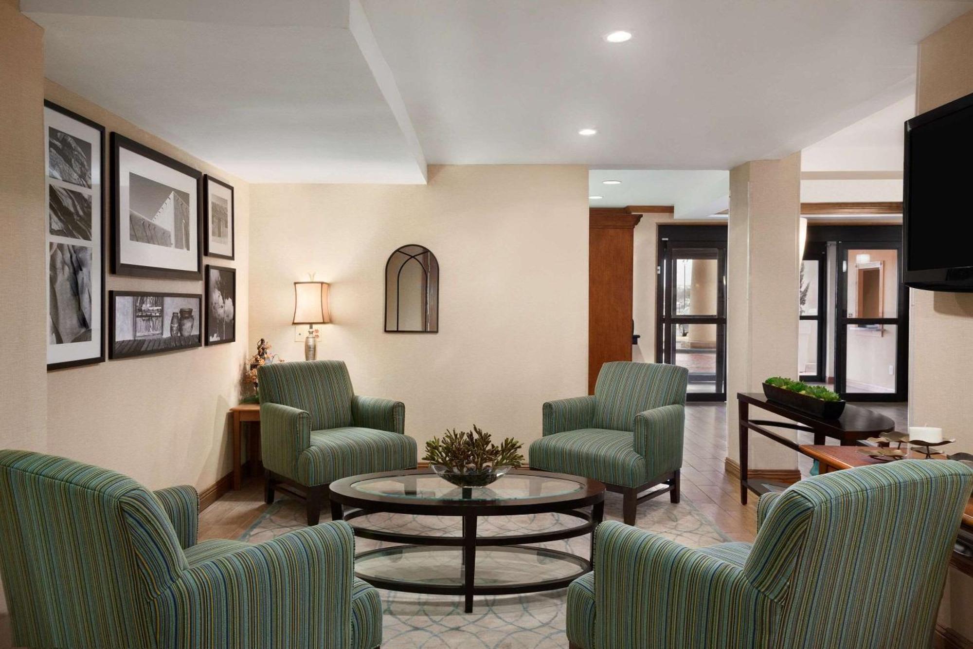 Country Inn & Suites By Radisson, Lubbock, Tx Экстерьер фото