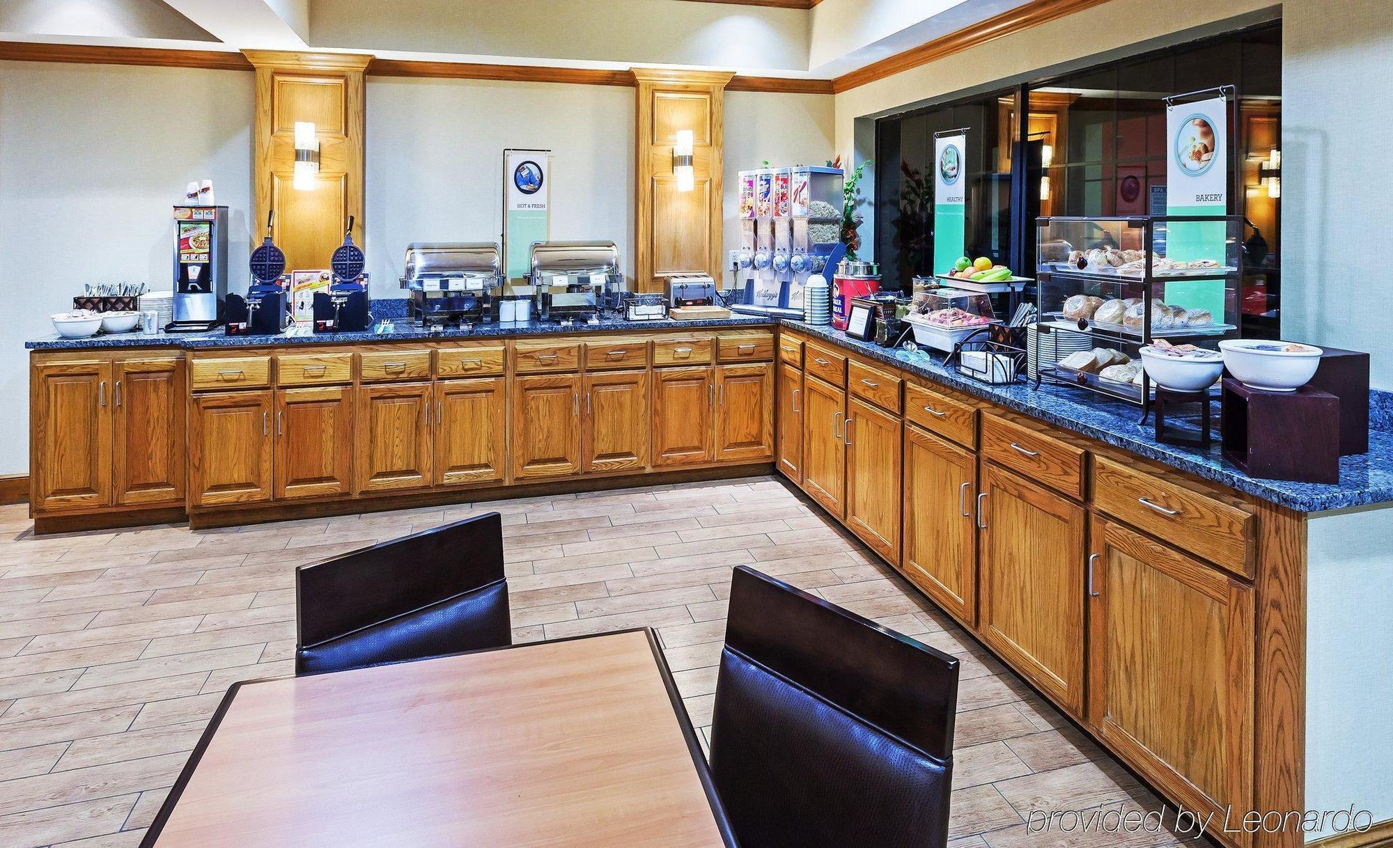 Country Inn & Suites By Radisson, Lubbock, Tx Экстерьер фото